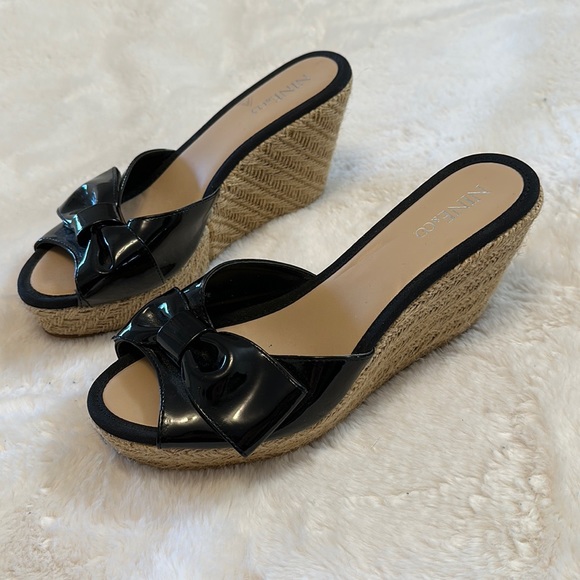 Nine West Slip On Wedges - Picture 1 of 3